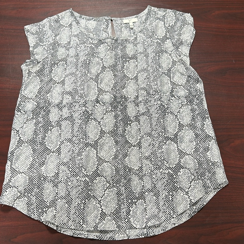 Joie size small silk top. Excellent condition